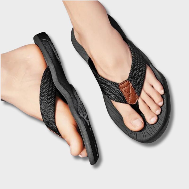 Max | Bequeme Hausschuhe mit Ergonomischem Fußbett und Stil