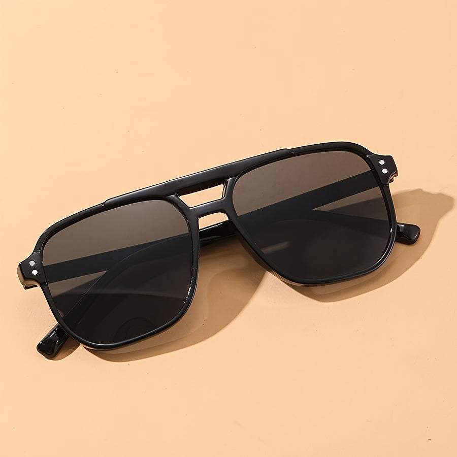 Moderne polygonale Sonnenbrille für Männer