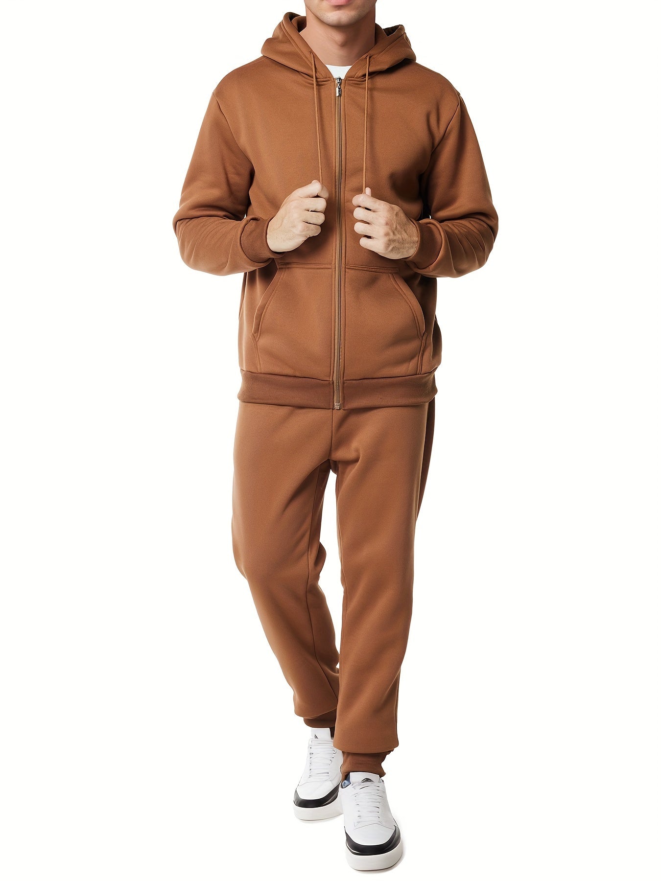 Moderner Kapuzenpullover mit Hose für Herren