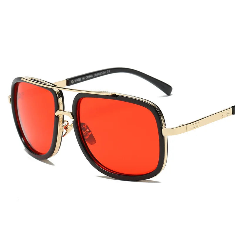 Fashionable men's sunglasses in vintage pilot style with UV400 protection