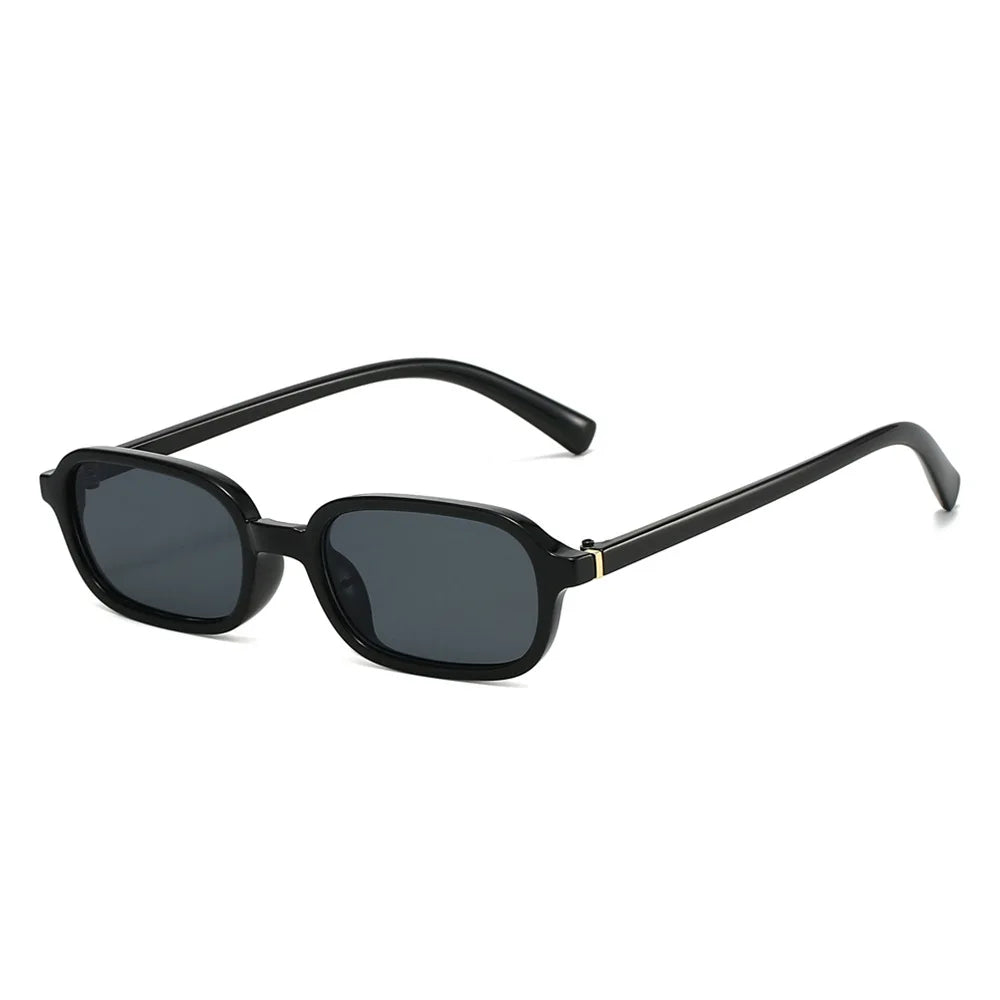 Fashionable round sunglasses with geometric frame