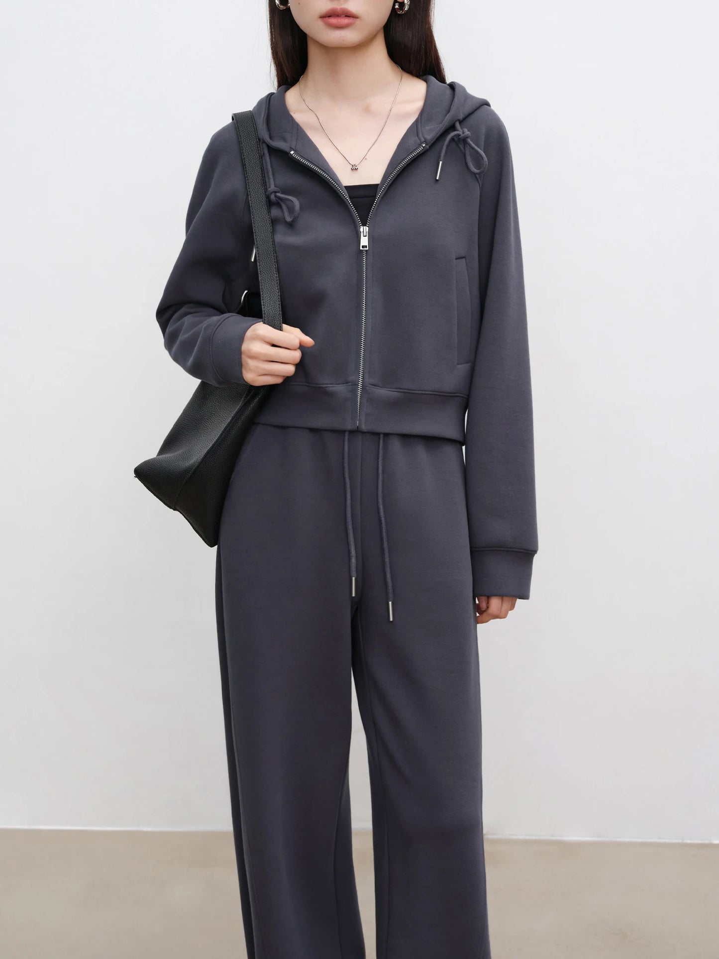 Modischer Damen Sweater-Anzug Set mit Cardigan und Hose