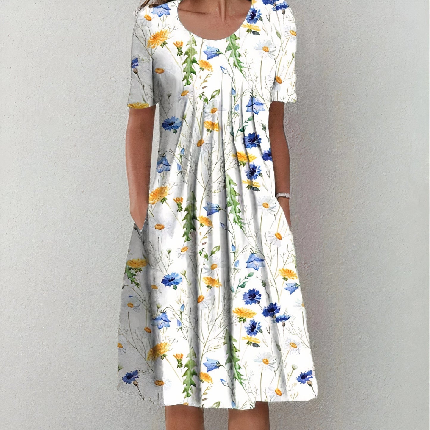 Pleated summer dress for women