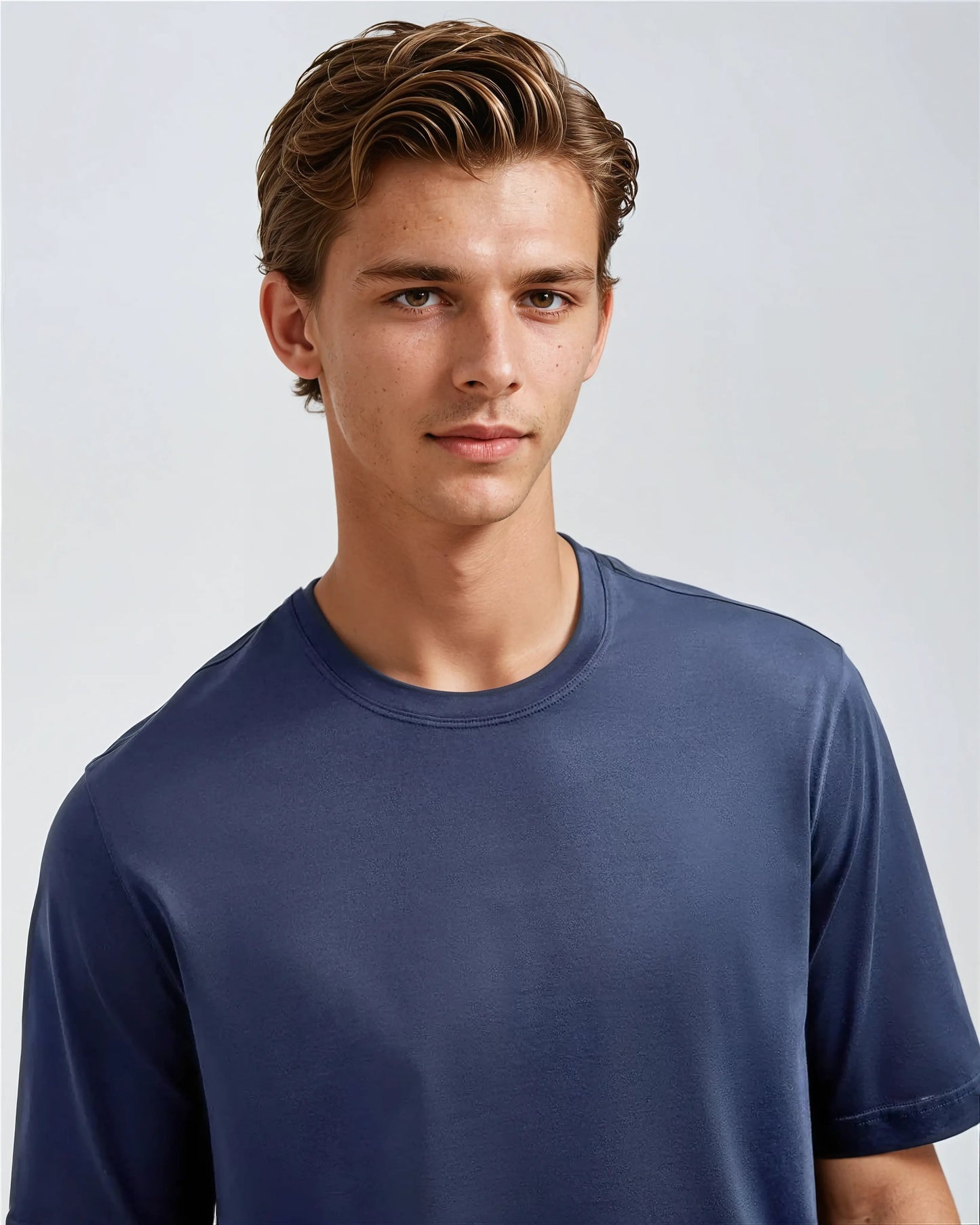 Premium Tailliertes T-Shirt