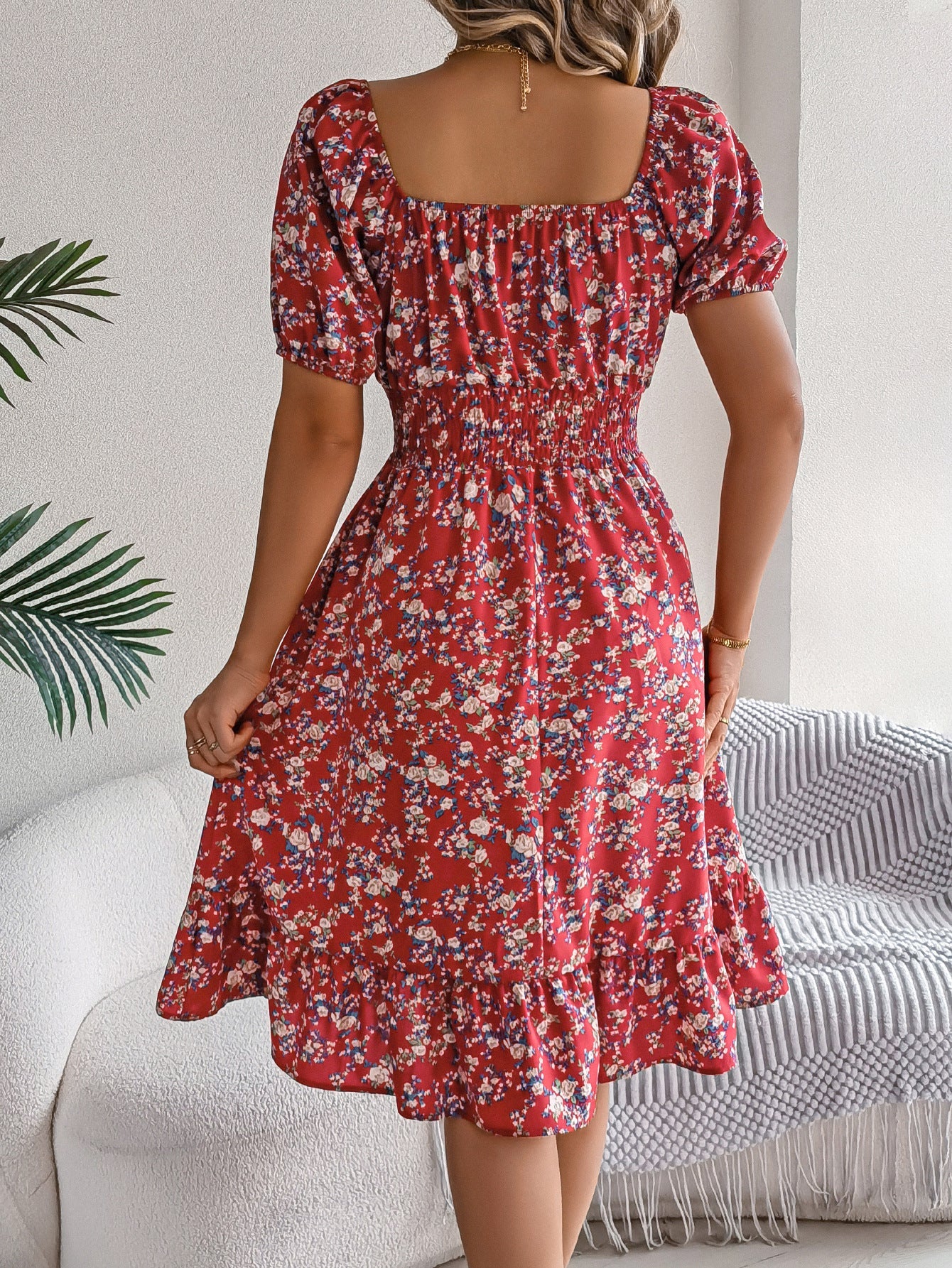 Liselotte | Feminines Blumenkleid mit Puffärmeln für Damen