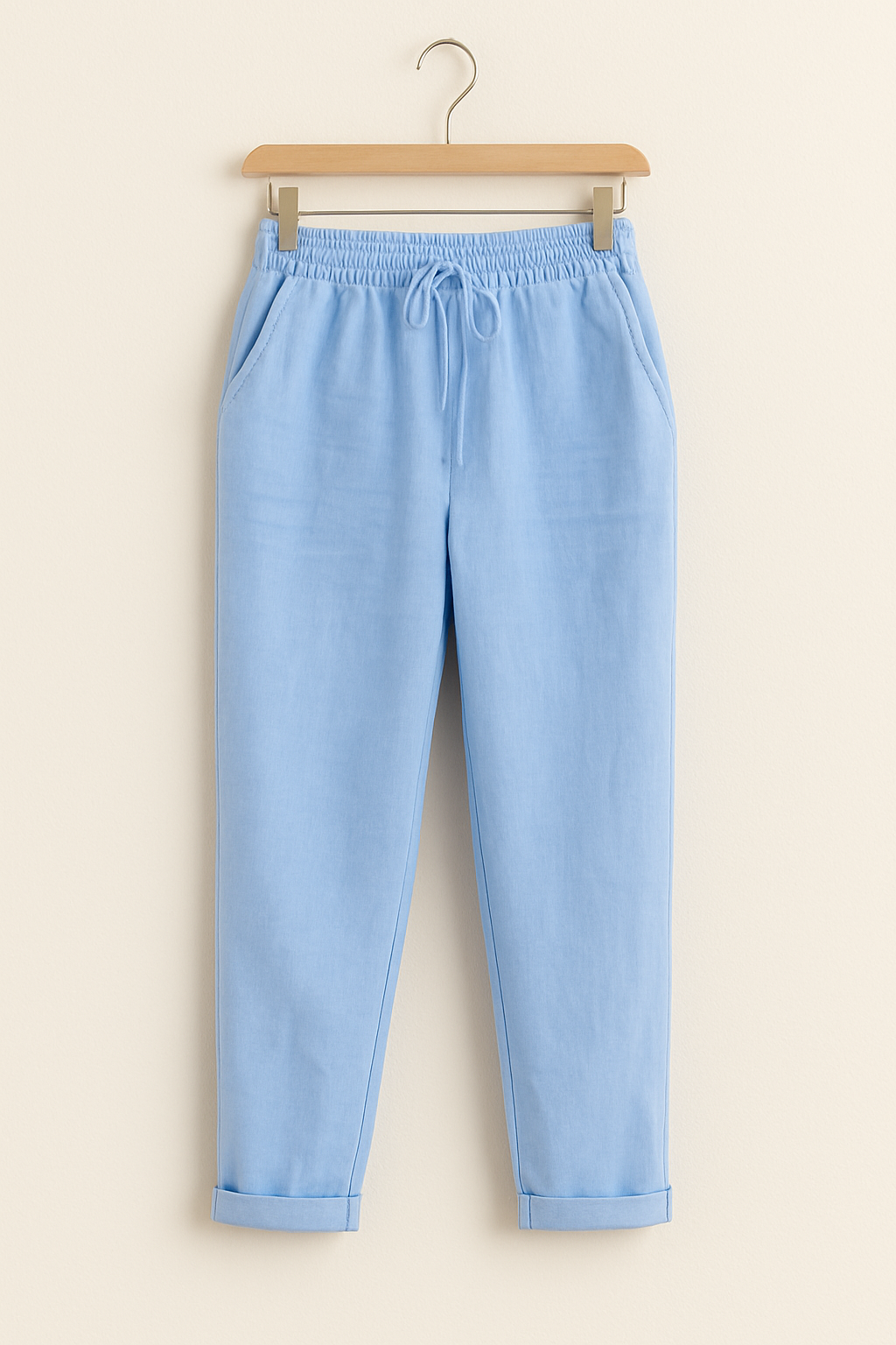 Hose with elastic waistband and drawstring