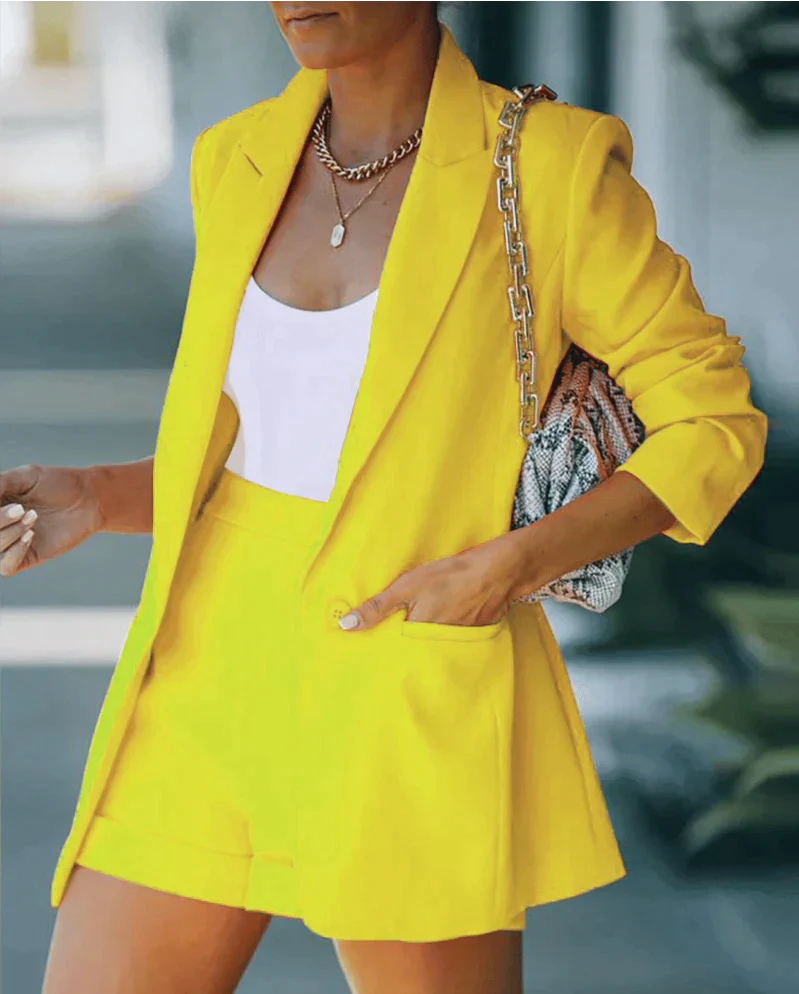 Stilvolles Blazer- und Shorts-Set