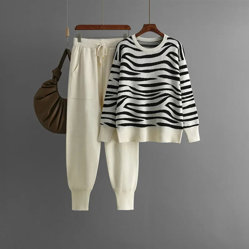 Strick Lounge Set mit Zebra-Muster