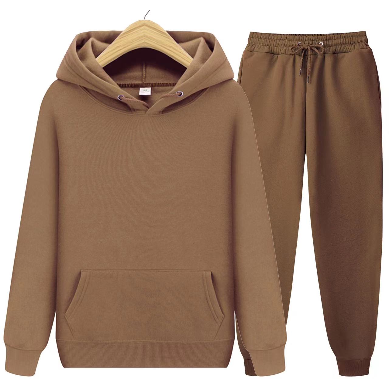 Hoodie und Jogginghose Set aus Atmungsaktivem Material
