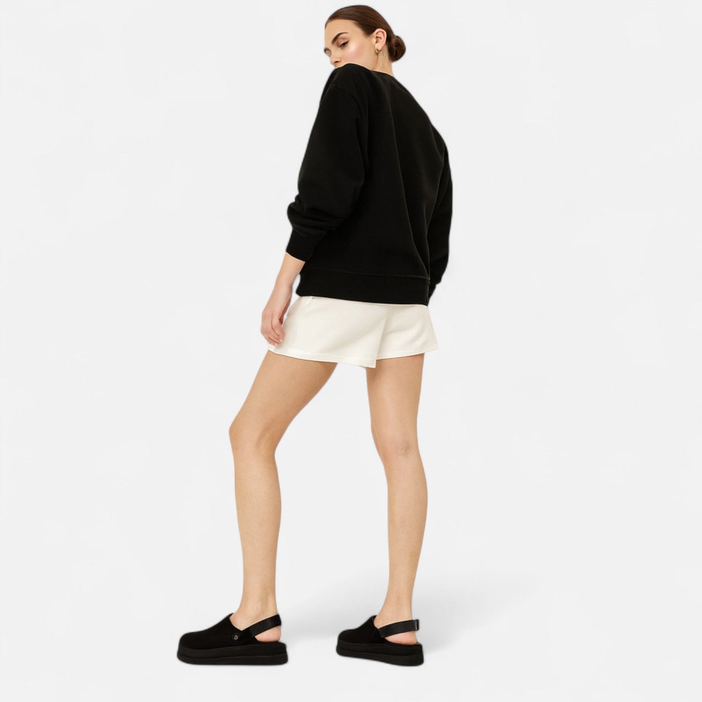 Women's leather slippers