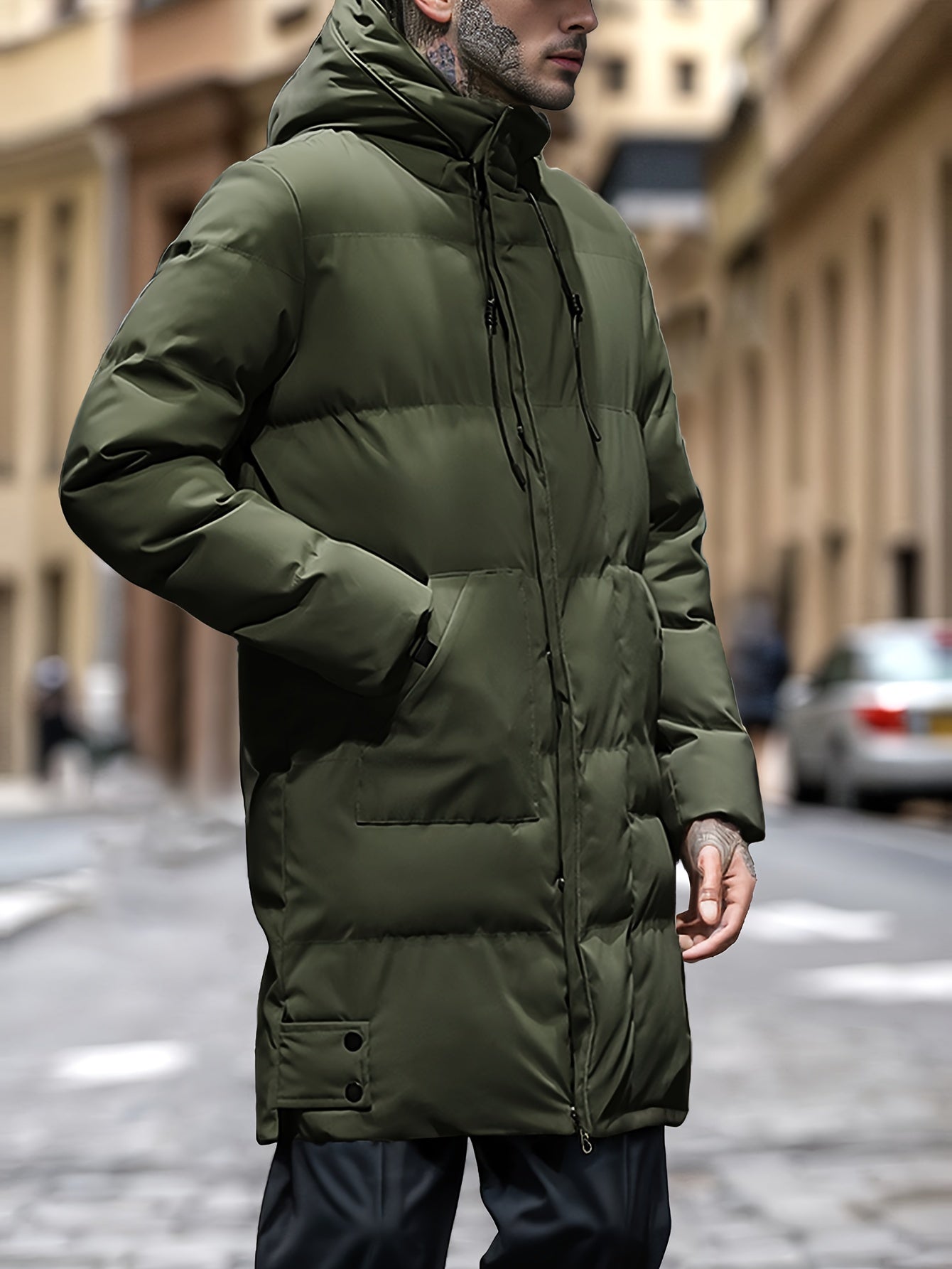 Warme Winterpufferjacke mit Kapuze