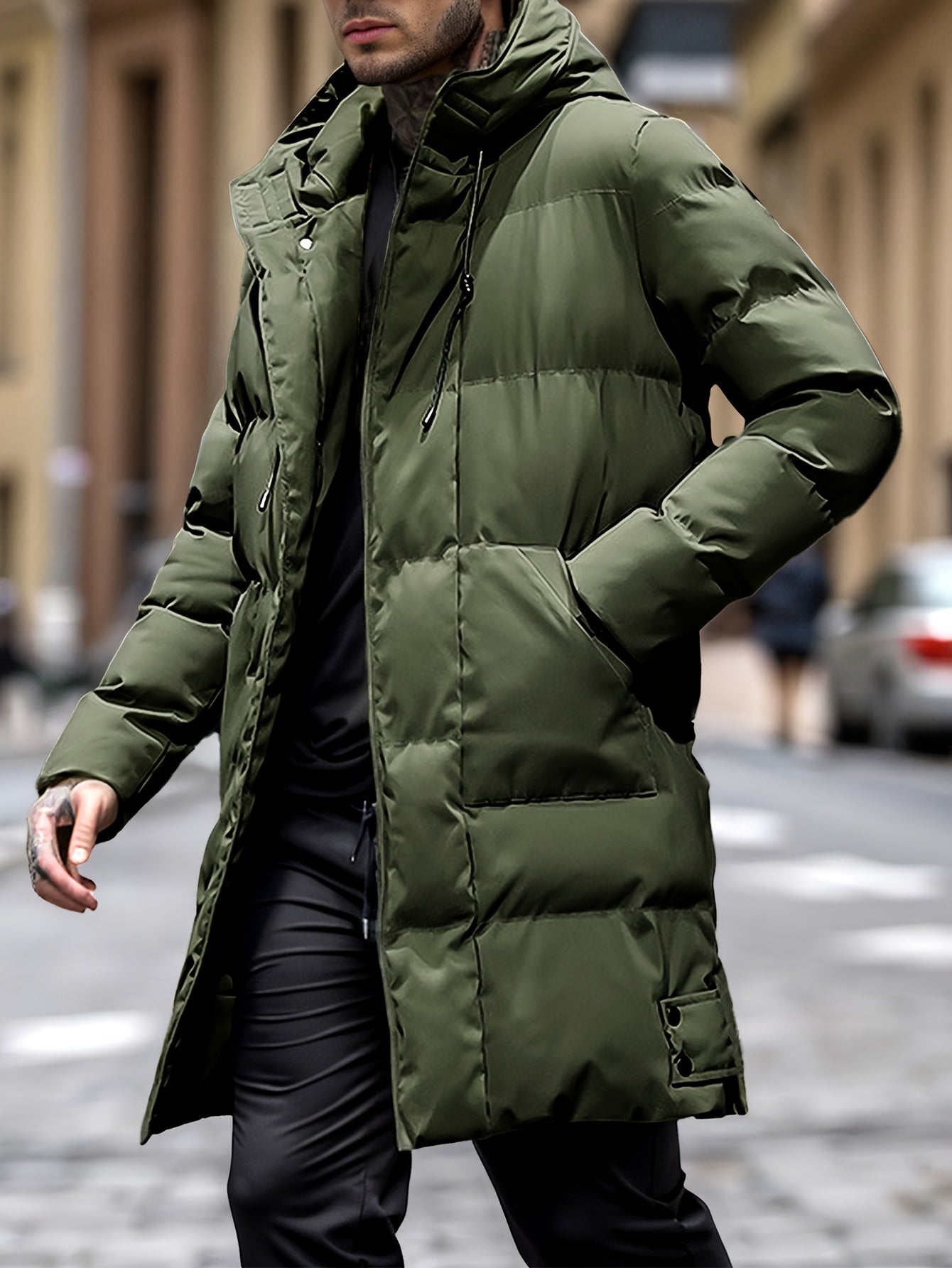 Warme Winterpufferjacke mit Kapuze