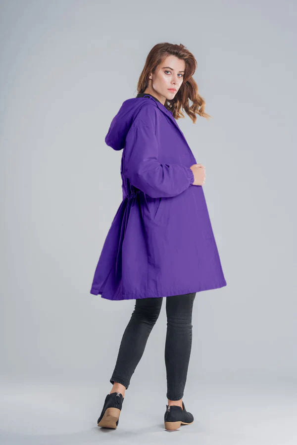 Wasserbeständige Damenjacke mit Kapuze