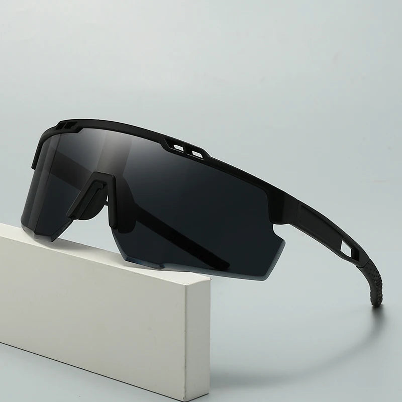 Sportsonnenbrille mit UV-Schutz