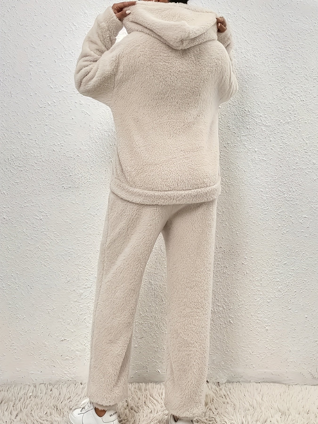 Zweiteiliges Teddy Damen Winterset mit Hoodie und Hosen