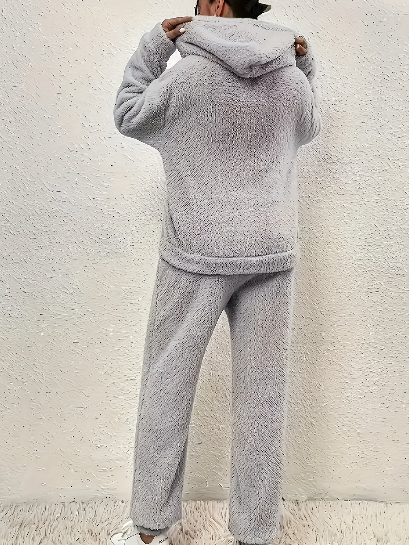 Zweiteiliges Teddy Damen Winterset mit Hoodie und Hosen