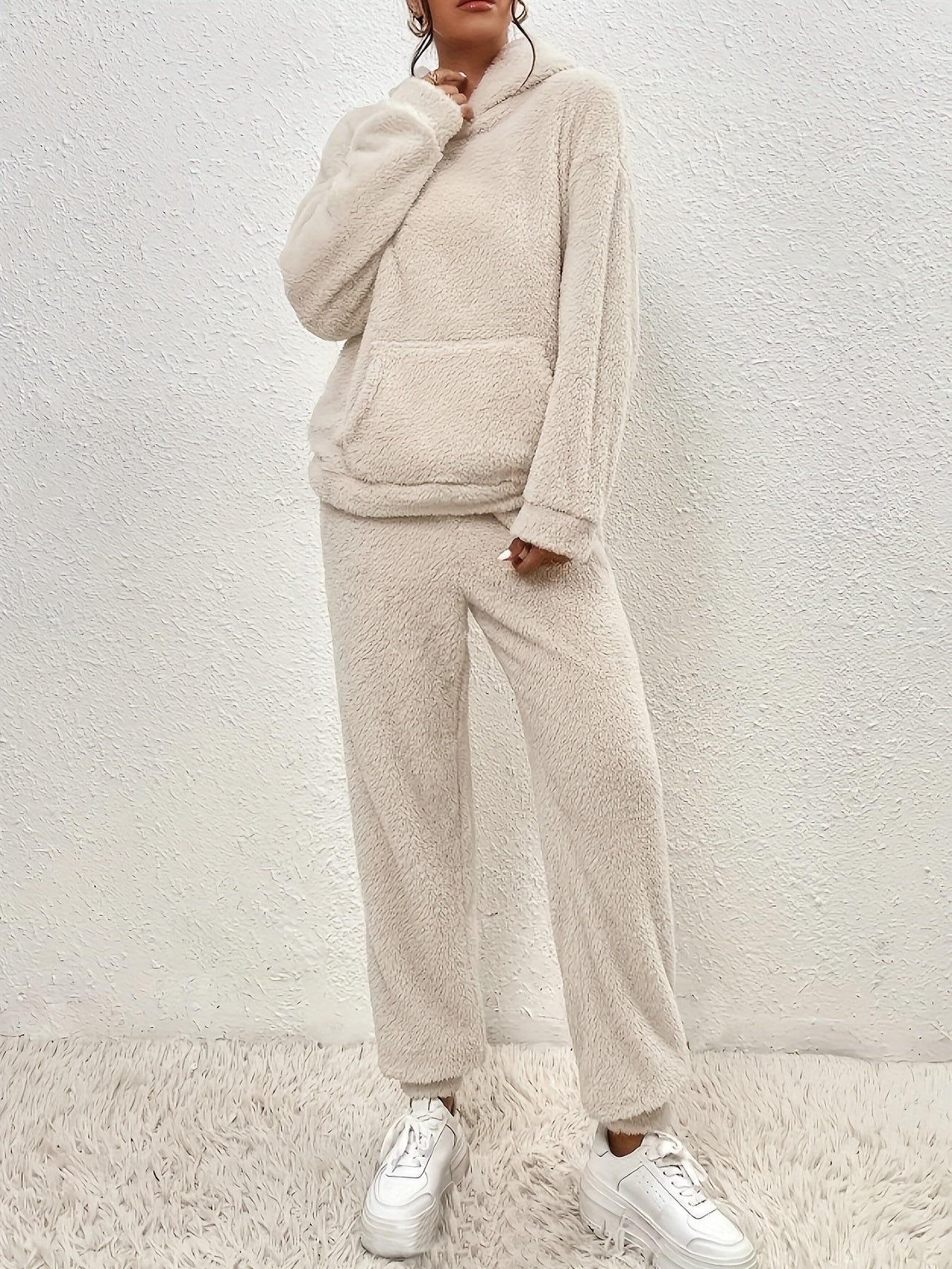 Zweiteiliges Teddy Damen Winterset mit Hoodie und Hosen