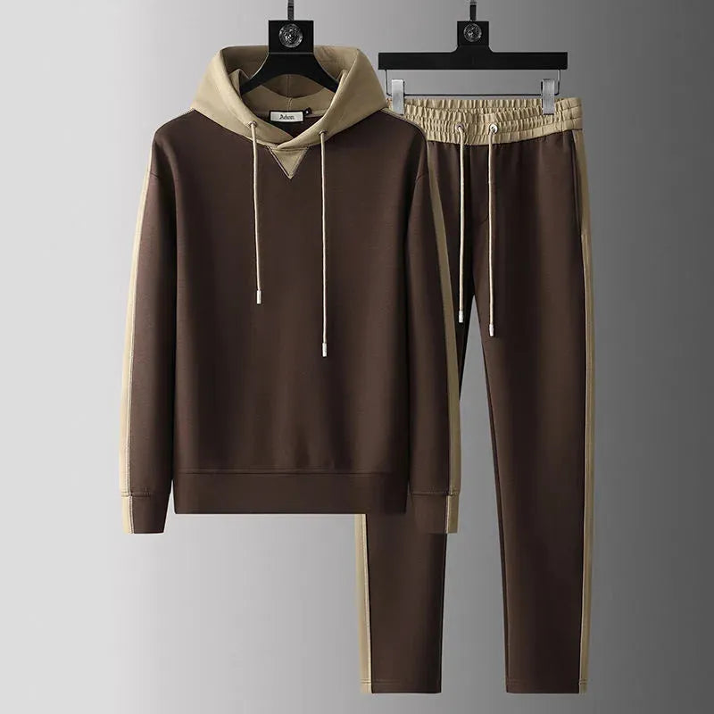 Two-piece hoodie and jogger set made of cotton