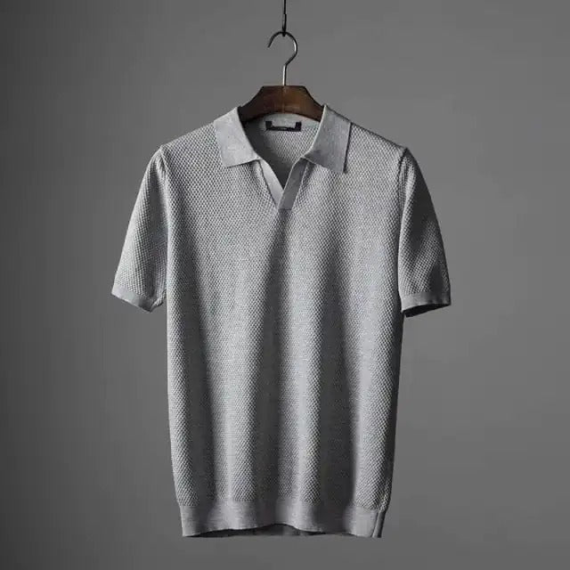 https://cdn.shopify.com/s/files/1/0844/6001/1865/files/klassisches-herren-strick-sommerhemd-grey.jpg?v=1743114023