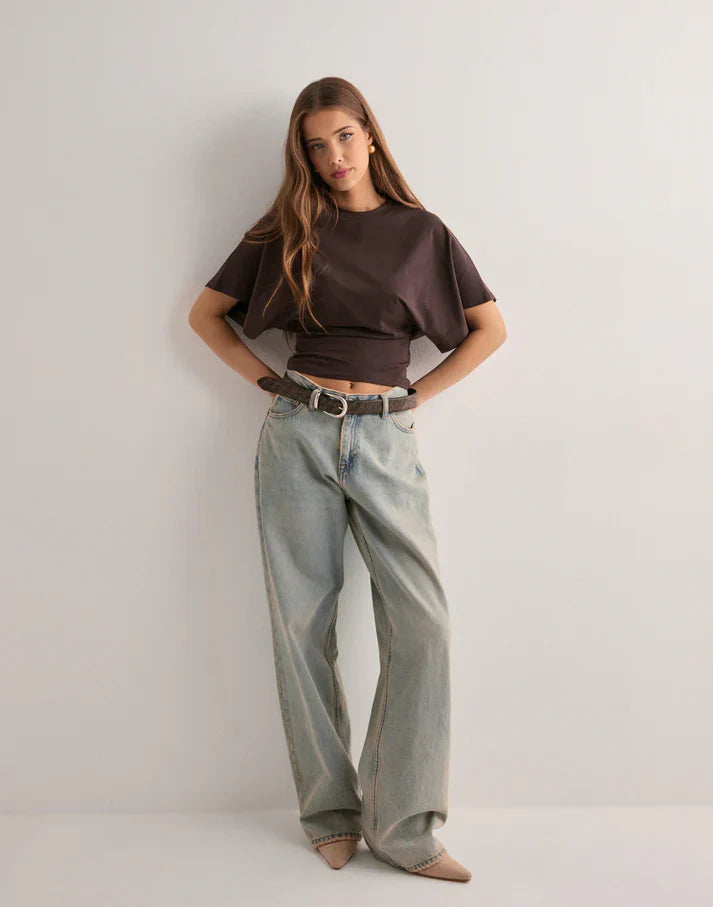 Luna Trendy T-Shirt für Damen | Oversize Schmetterlingsärmel Tailliert 1