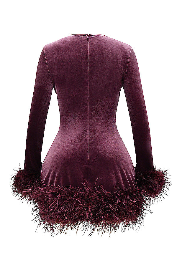 Beatrix | Festliches Damenkleid aus Samt mit langen Ärmeln