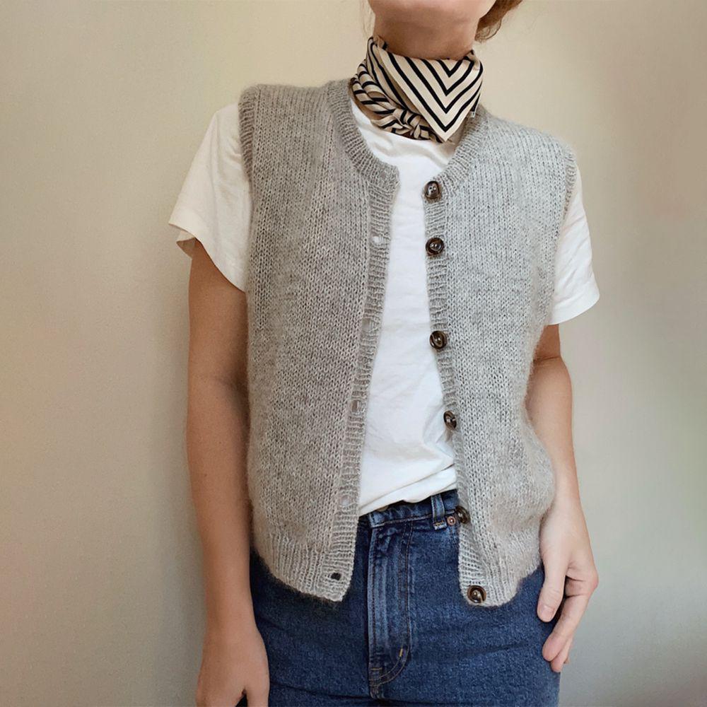 Variant image for Beatrix | Strickjacke Damen Ärmellos für Übergangszeiten-1