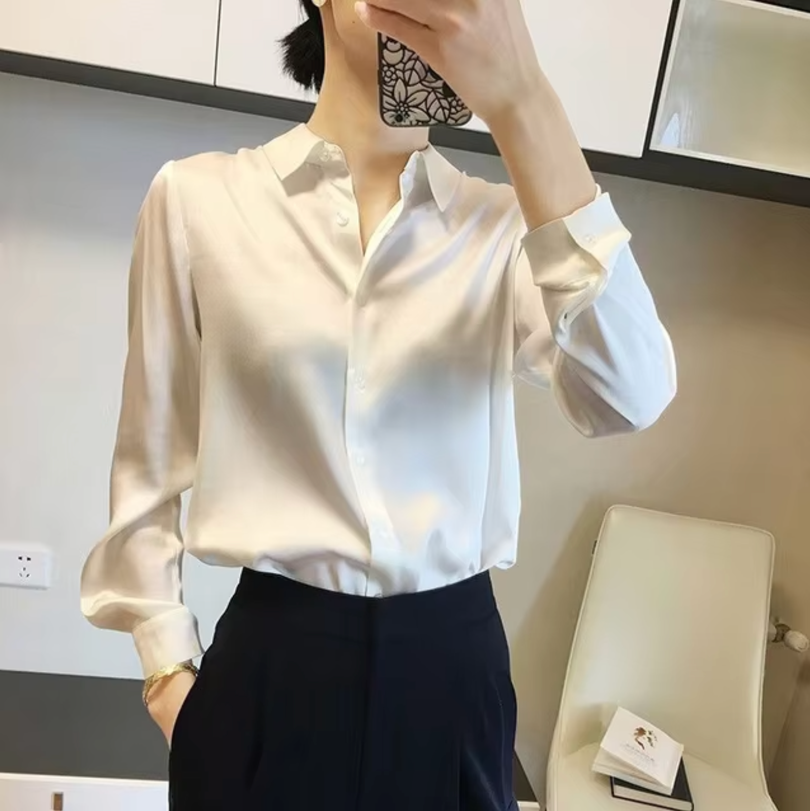 Variant image for Paige | Elegante Bluse Damen aus Satin für Vielseitige Anlässe-1