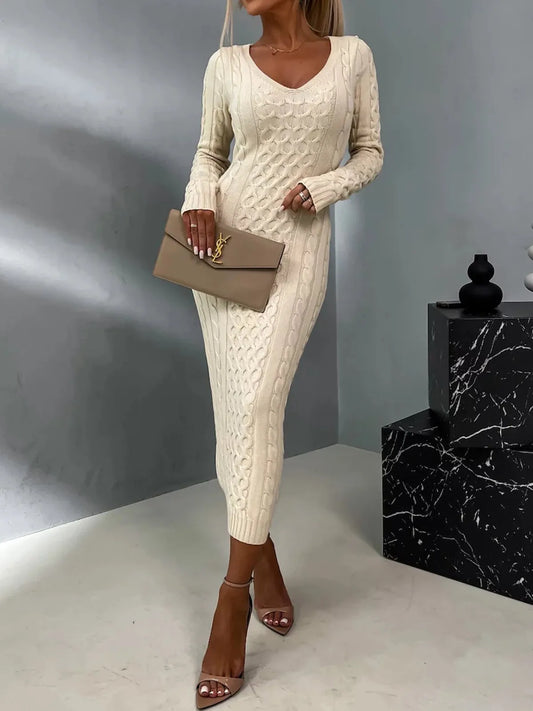 Beatrix | Elegantes Strickkleid mit Spitzenrücken für Damen