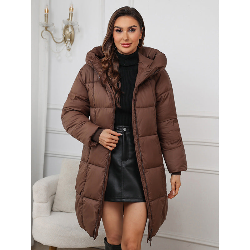 Warme Daunenjacke mit Kapuze 2