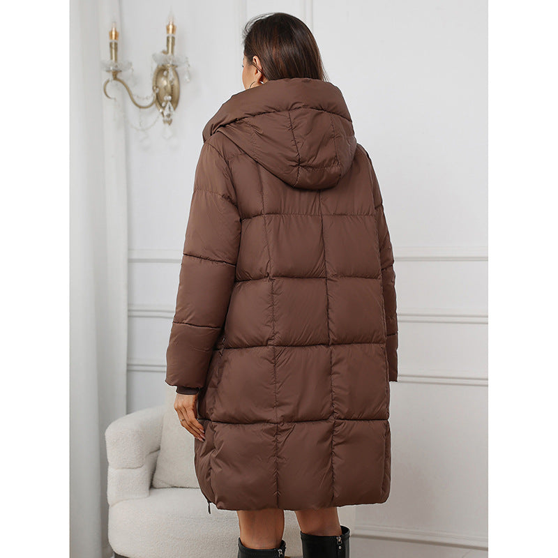 Warme Daunenjacke mit Kapuze 3
