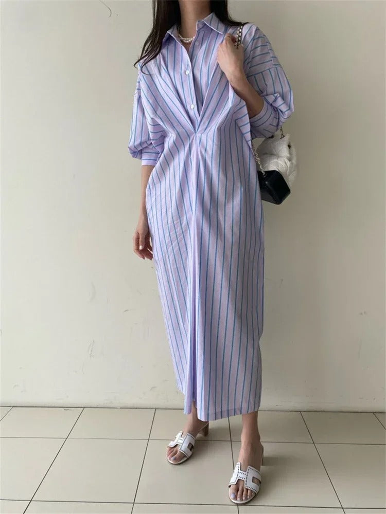 Alessia | Elegante camicia-abito per donna con arricciature e righe