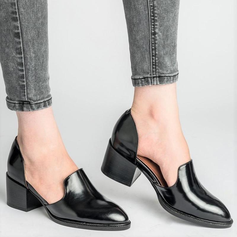 Bequeme Sandalen aus Kunstleder