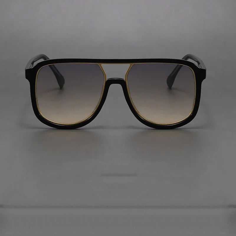 Occhiali da sole con protezione UV400 e design ergonomico