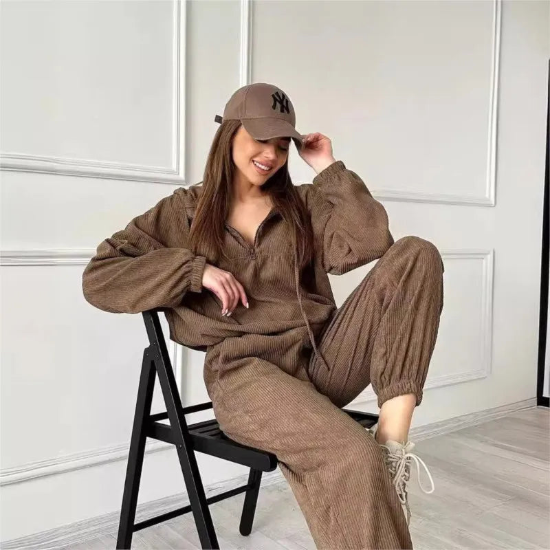 Damen Zweiteiliges Set mit Kapuze und langen Ärmeln