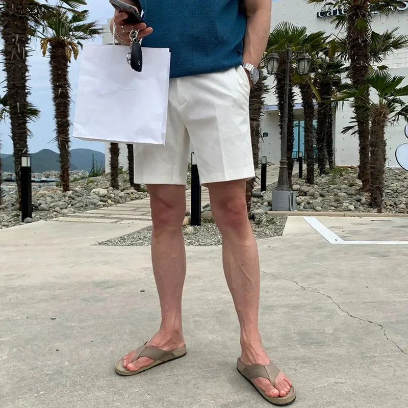 Elegant cotton Bermuda shorts for men in slim fit