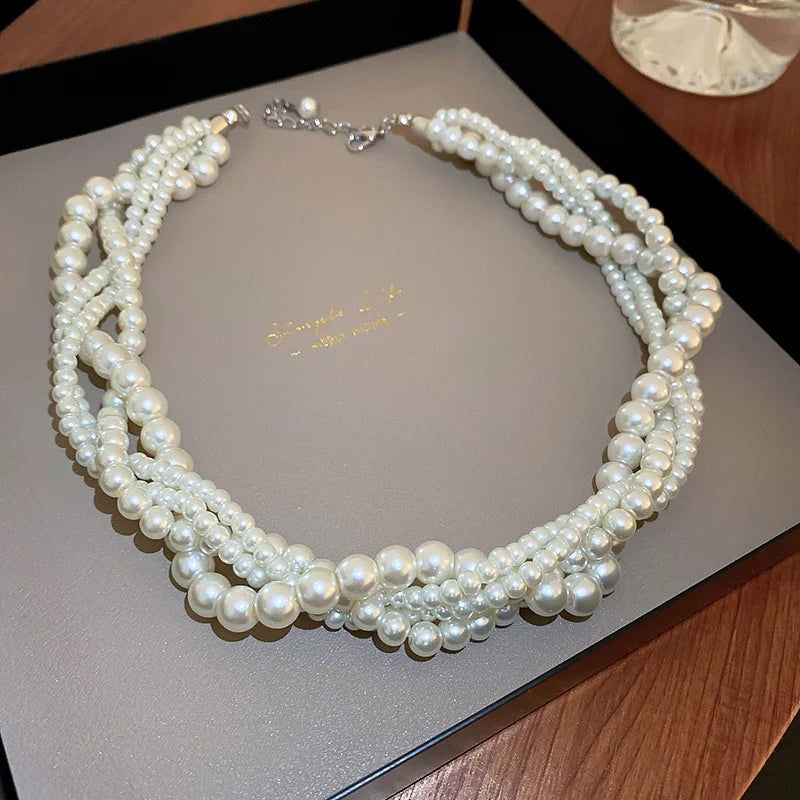 Elegante Choker-Halskette mit Perlen im Koreanischen Design – Geometrisches Accessoire für Hochzeiten und besondere Anlässe