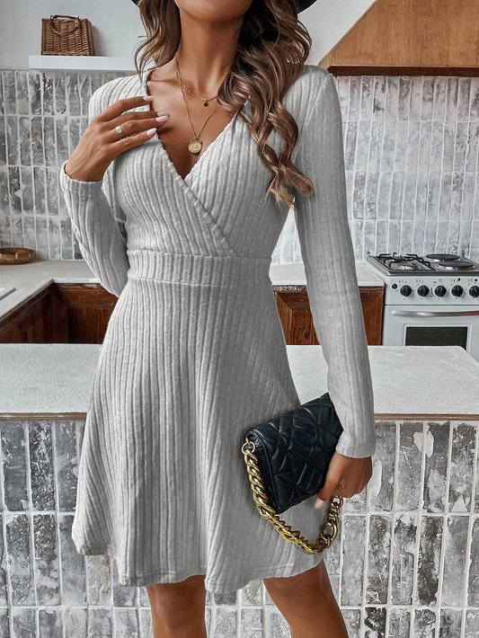 Winterkleid mit V-Ausschnitt