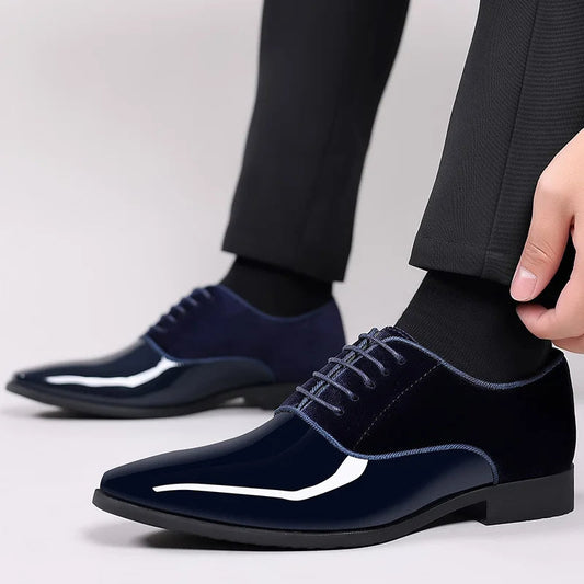 Elegant patent leather shoes for men