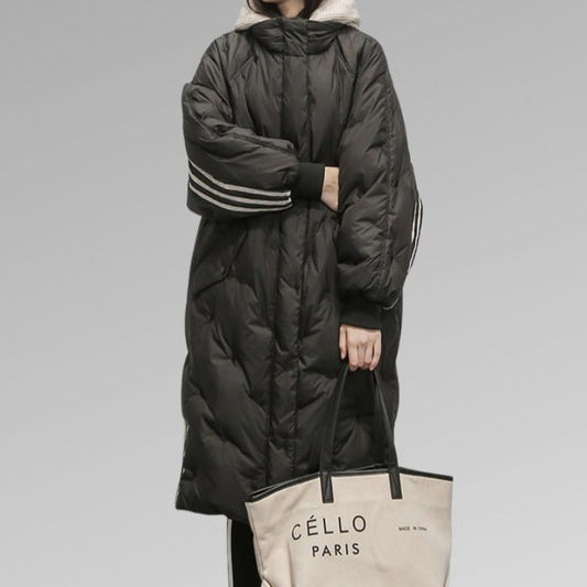Elegant women's coat with premium insulation for warmth and comfort