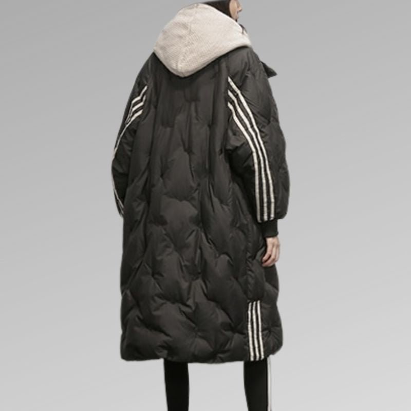 Elegant women's coat with premium insulation for warmth and comfort