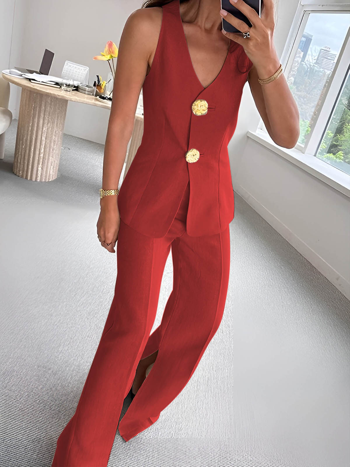 Elegantes Damen Set mit Knöpfen und Split