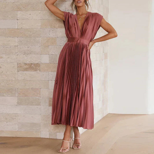 Elegant women's dress Hedwig with pleats and zipper