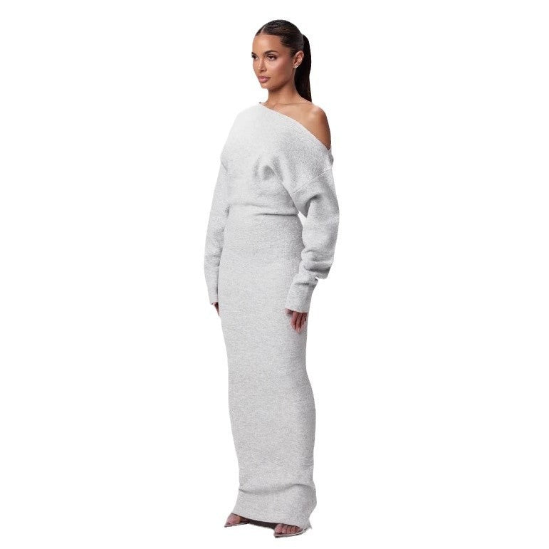Elegant women's dress with long sleeves