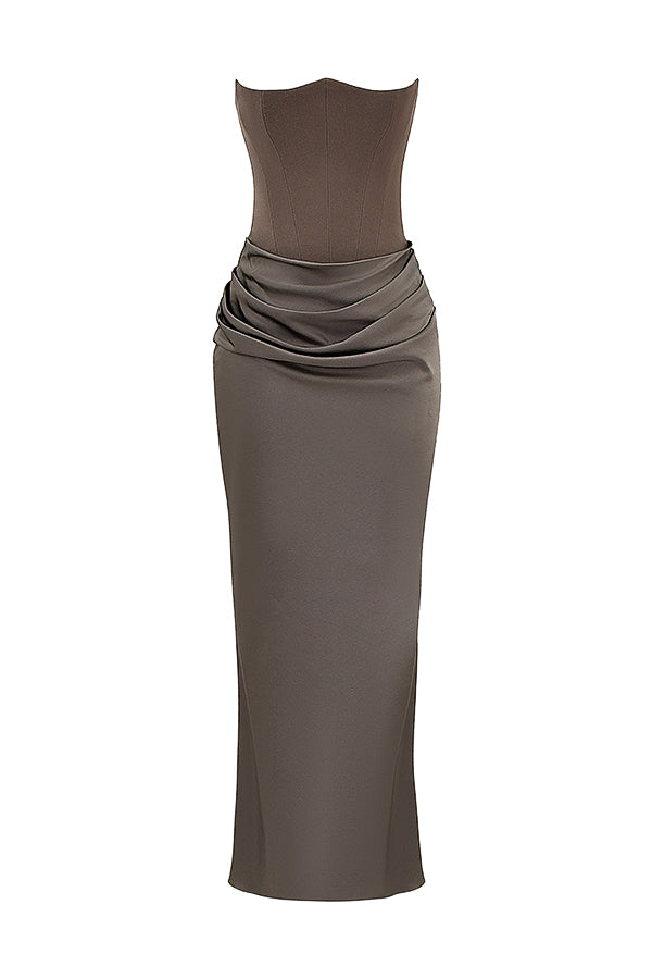Elegant maxi dress with shoulder straps and corset