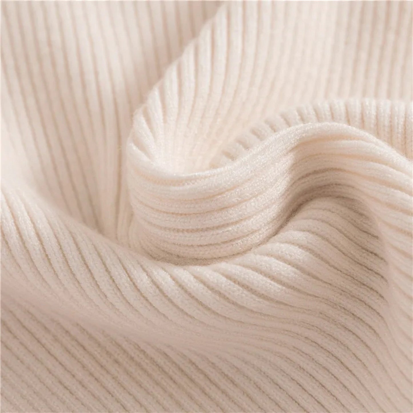Women's ribbed long-sleeve turtleneck sweater