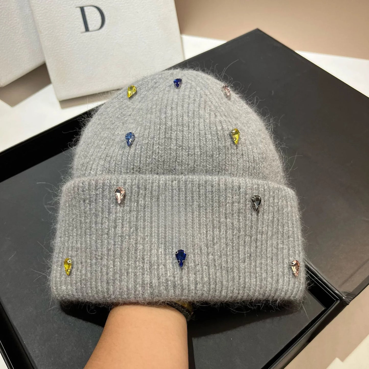 Mjuk angorabeanie för damer – lyxig stickad hatt, varm och stilfull, huvudomfång 55-59 cm, finns i 8 färger