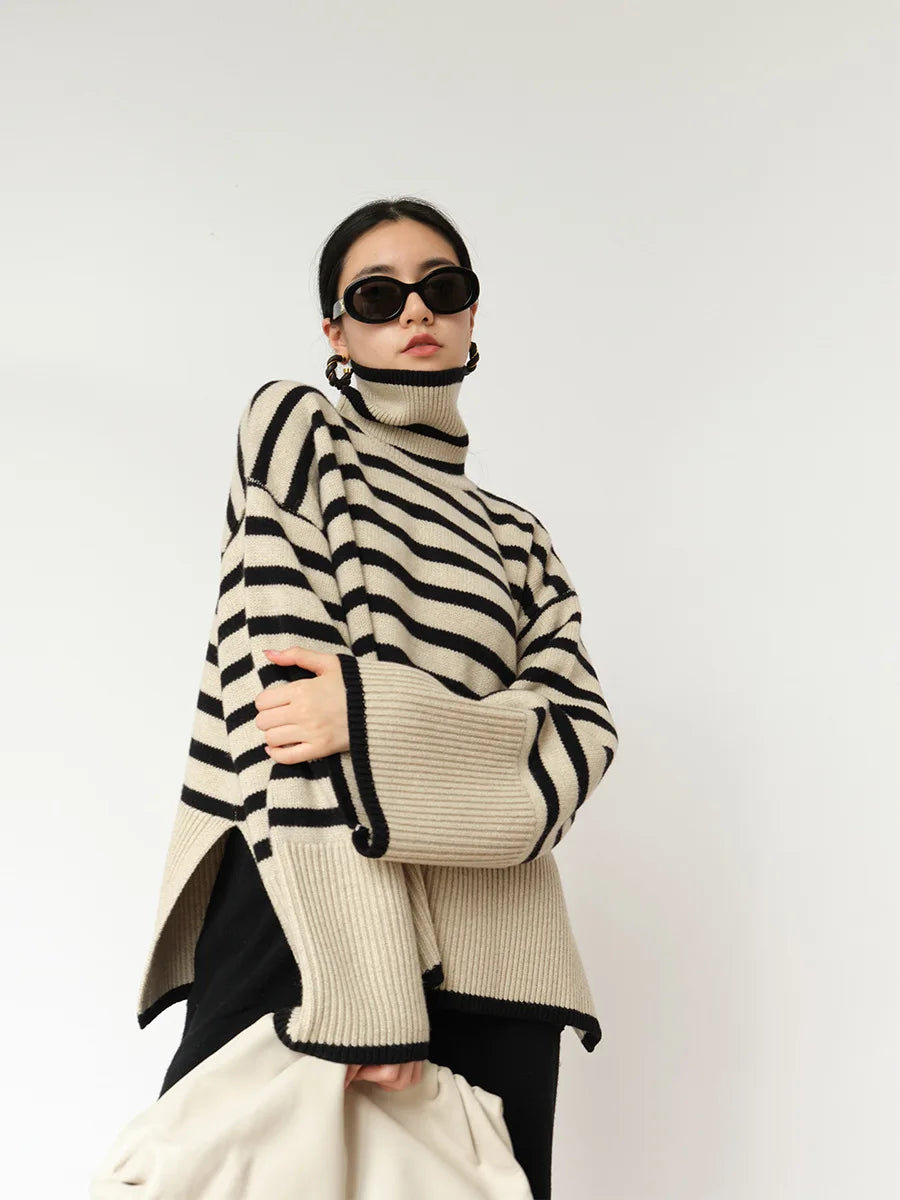 Maglione a collo alto a righe per donna