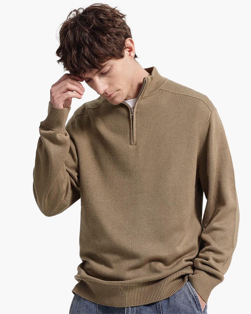 Half-length pullover made of merino wool with zipper