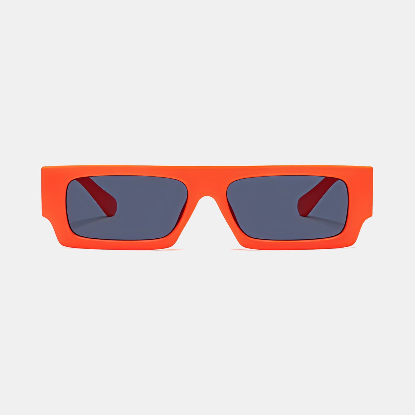 Men's sunglasses with angular design and UV protection