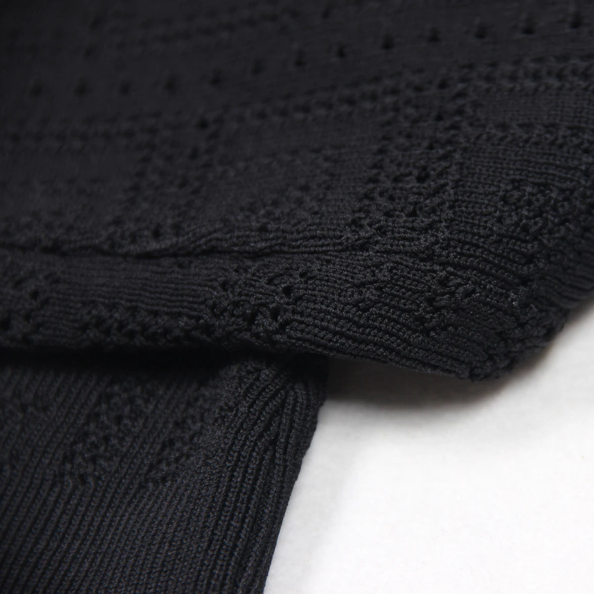 Hochwertige Strickjacke Damen mit Rundhalsausschnitt